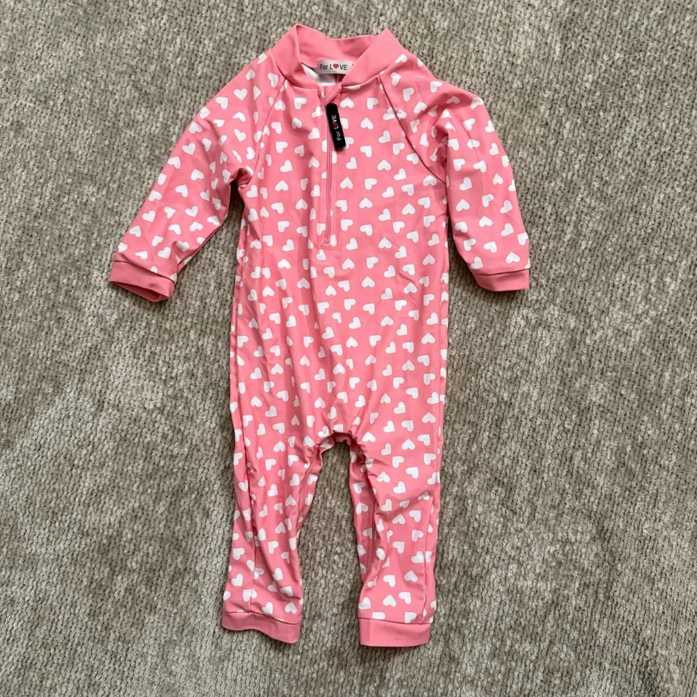 For Love Baby Rash Guard Swimsuit 6–12M Pink‎ White Heart Zip One Piece